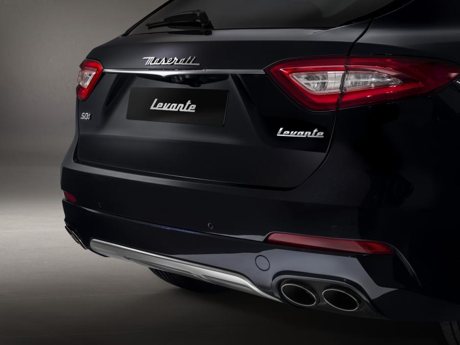 Детали экстерьера Maserati Levante S Q4 GranLusso 2018 года  (фото 59 из 66)